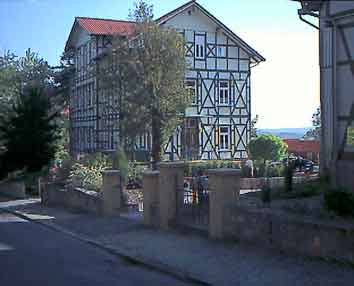 Planung + Statik 1998 / Klick für anderes Gebäude!